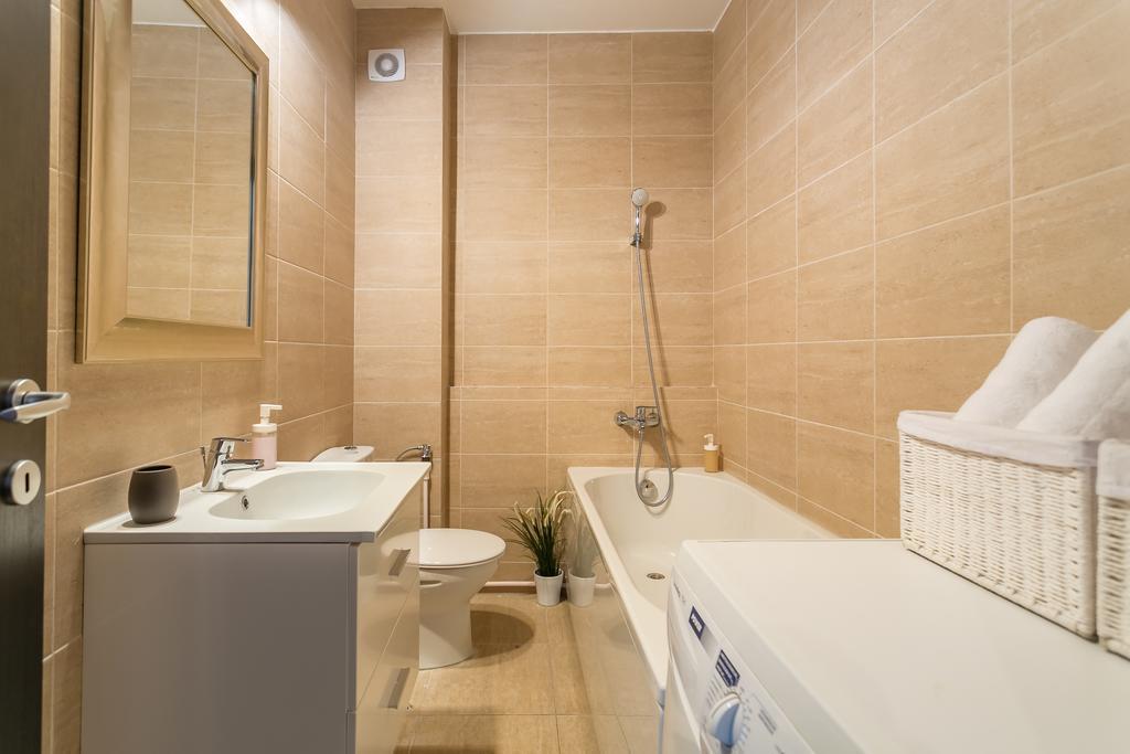 בוקרשט Parlament Fancy Apartments מראה חיצוני תמונה